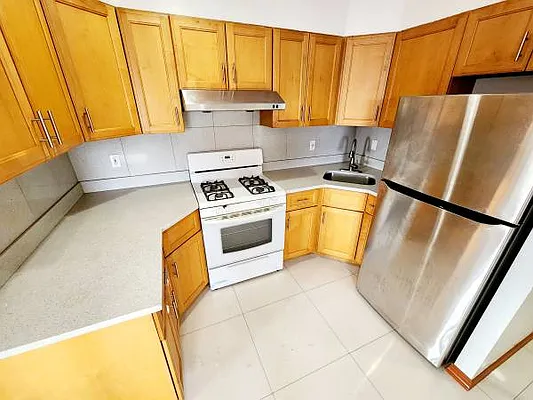 Rented by Brooklyn Property Group LLC | media 27