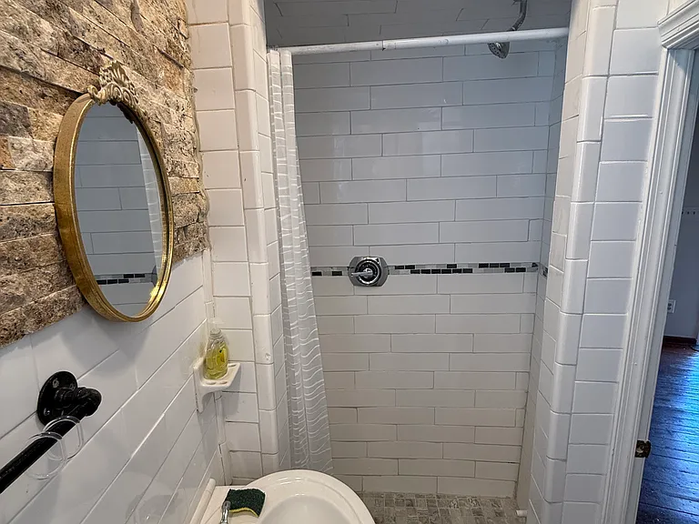 400 S Exeter St #1 — Photo 10