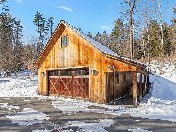 4th image of 528 Town House Road