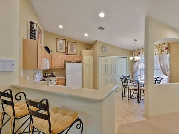 3rd image of 10105 Colonial Country Club Blvd APT 2508