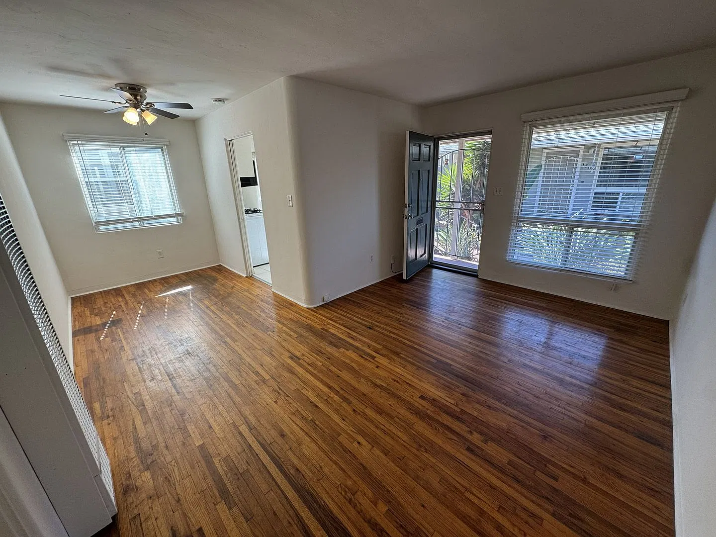 1801 — Photo 3