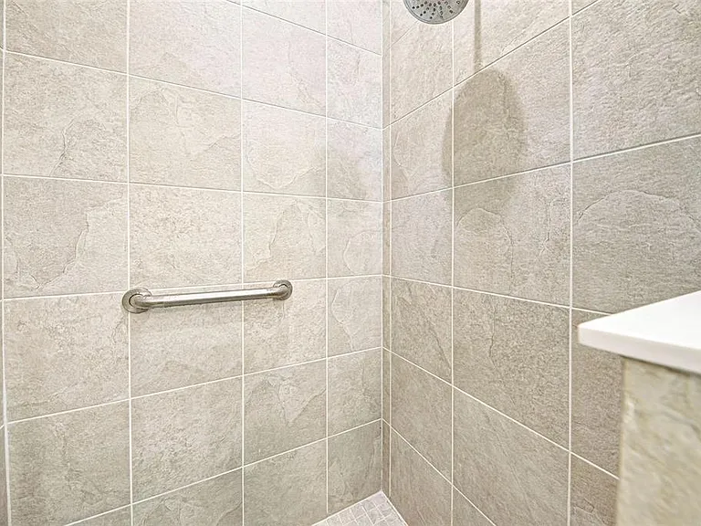 233 Palidoro Cir — Photo 45