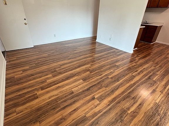 2nd image of 4502 Grove Ave