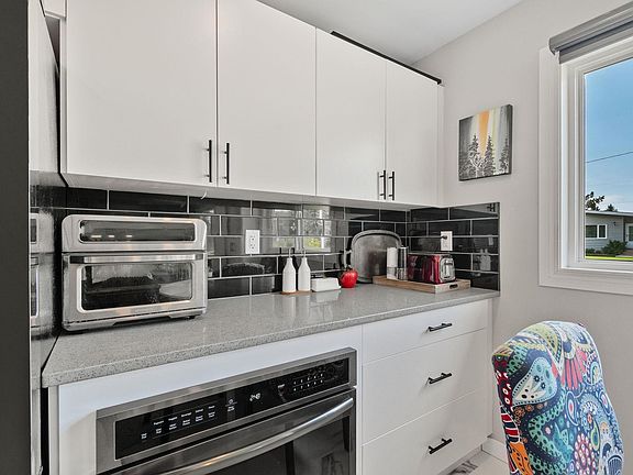 4th image of 4723 105th St NW