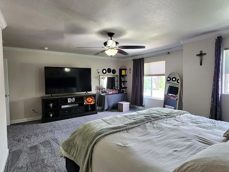 7546 Sabino Ln — Photo 16