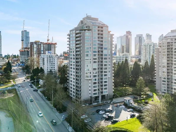 6055 Nelson Ave #2401, Burnaby, BC V5H 4L4