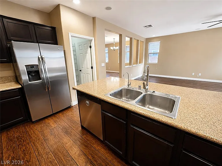 2113 Forest Mist Ave — Photo 4