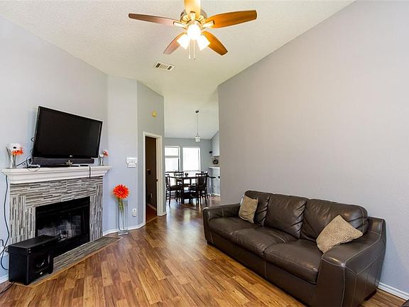 4th image of 114 Hardin Dr