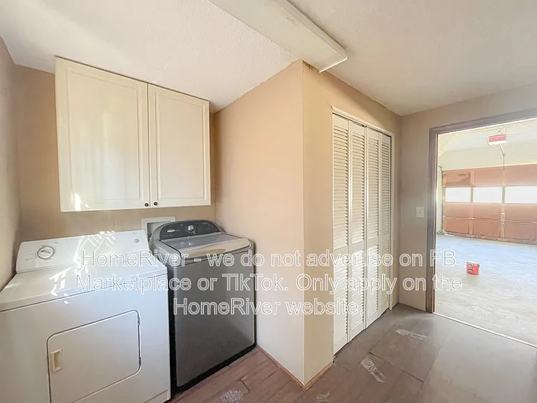 2280 Castle Royale Dr — Photo 24
