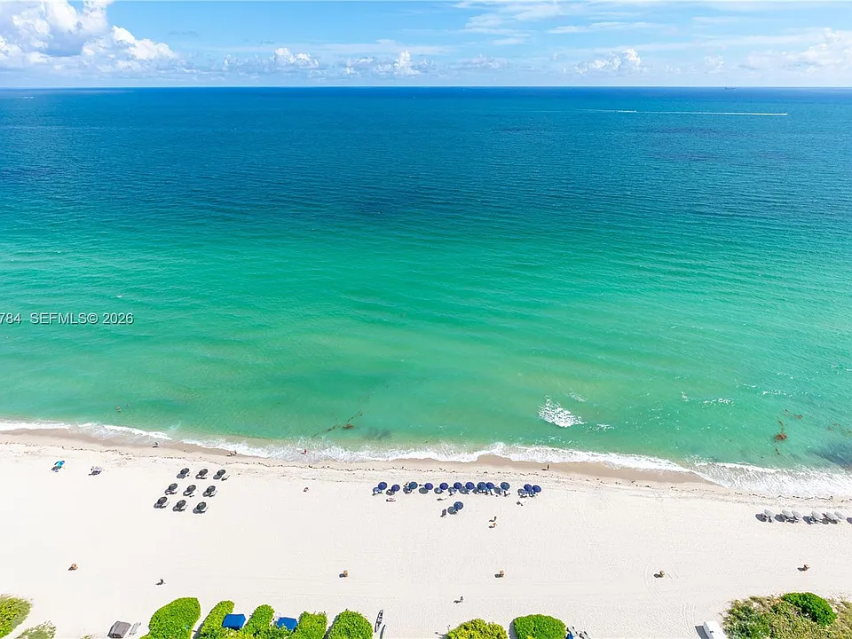 17121 Collins Ave #2905