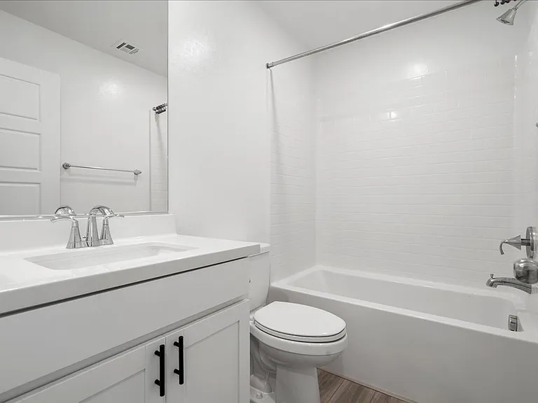 6152 Foxes Dale St — Photo 17