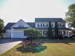 52 Winding Country Ln, Spencerport, NY 14559