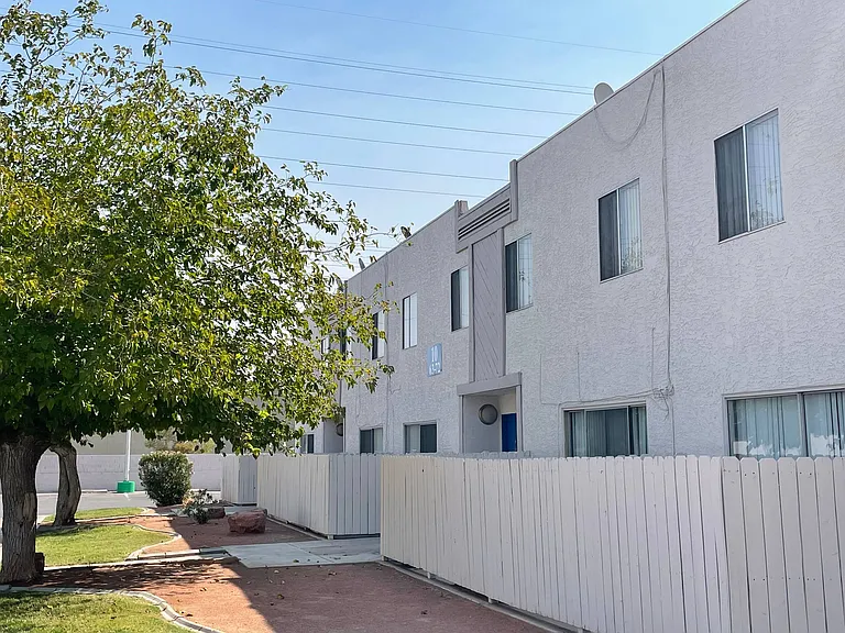 Virginia Apartments
