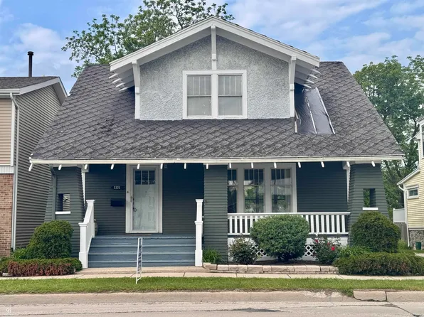 1131 Water St, Port Huron, MI 48060