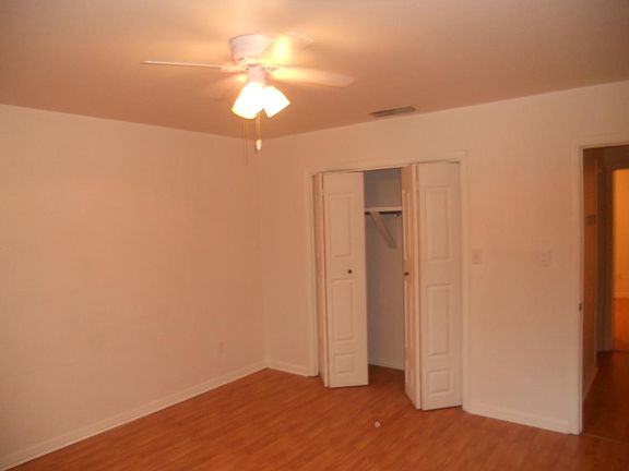 2nd image of 2102 Corinne St