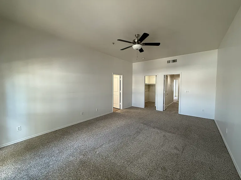 4035 N 28th St #105 — Photo 16