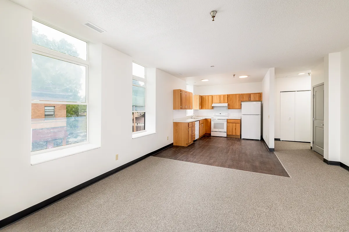 Building Photo - The Milton Apartments