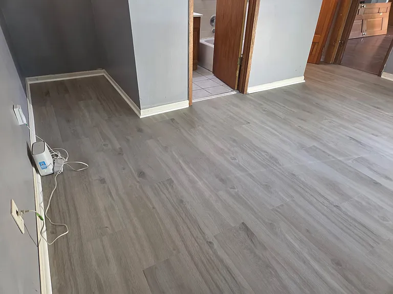 1507 Hoyt Ave — Photo 3