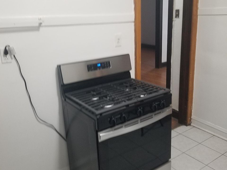 Newer L.G. Stainless Steel stove.