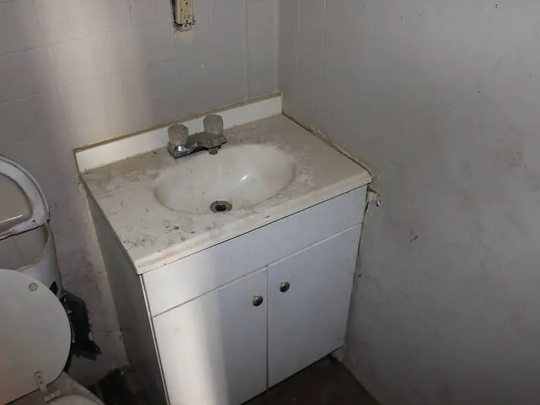 613 N Eye St #28 — Photo 7