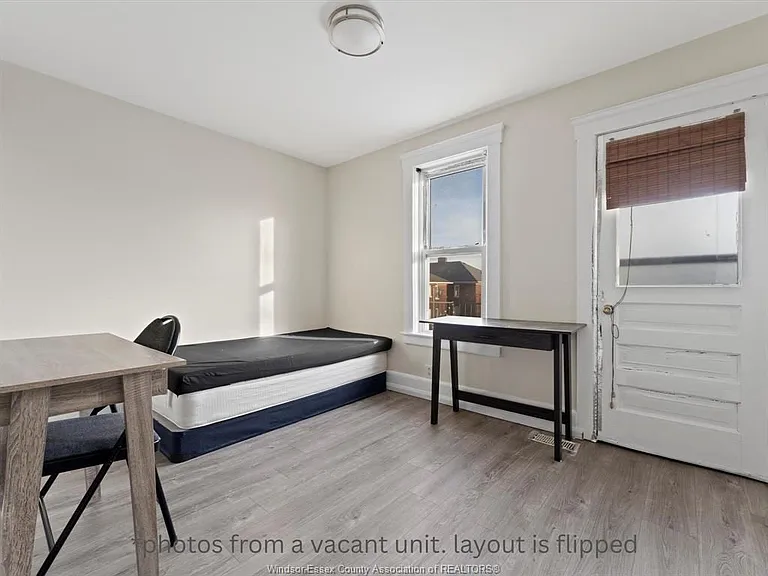 223 Gladstone Ave — Photo 15