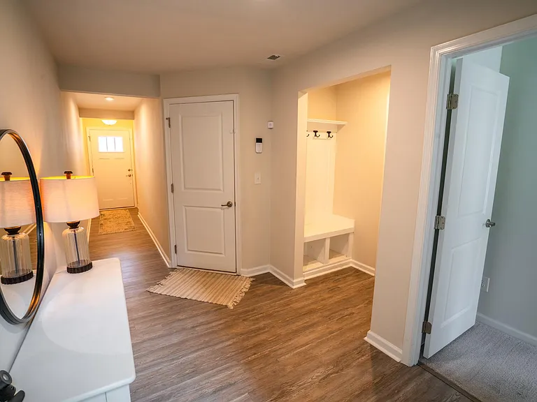416 Lahinch Dr — Photo 4