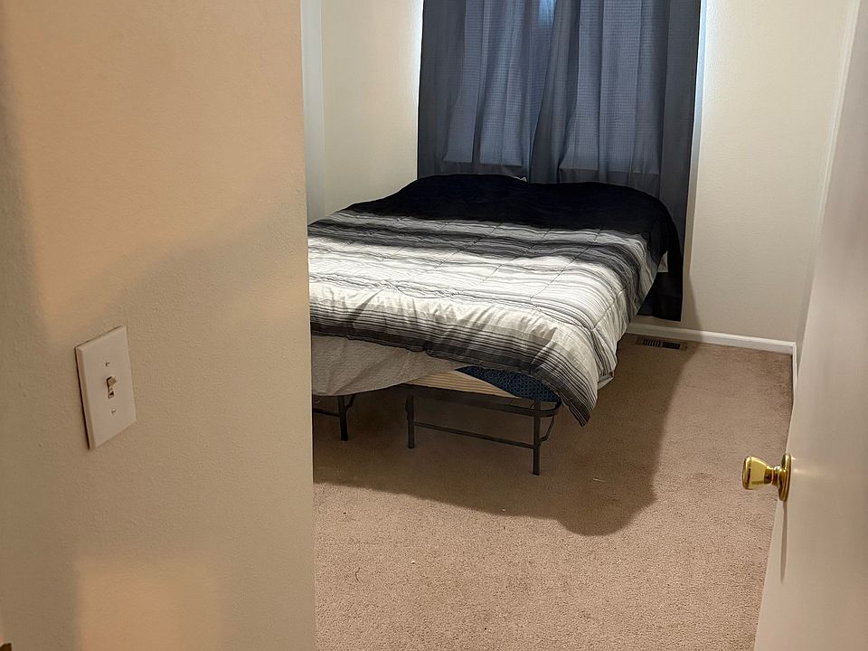 2nd image of 667 Welsh Cir