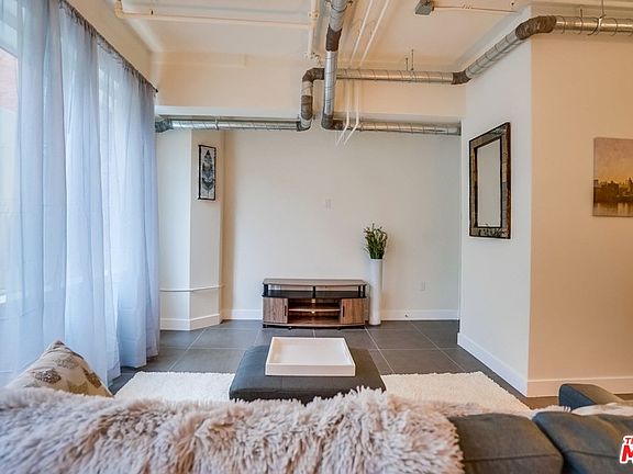 2nd image of 939 S Broadway APT M7