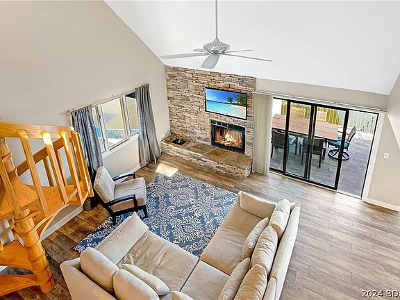4th image of 1358 Pelham Pkwy #C