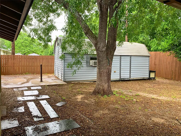 4905 Richmond Ave — Photo 15