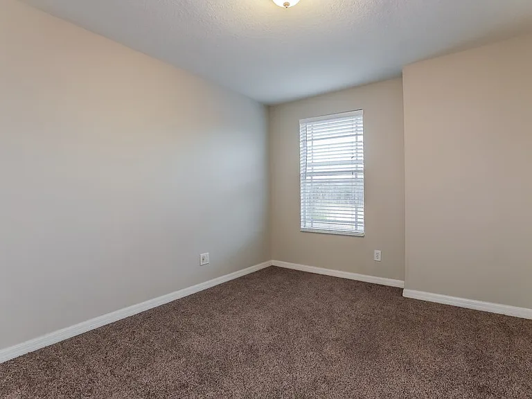 403 Durham Shore Ct — Photo 12