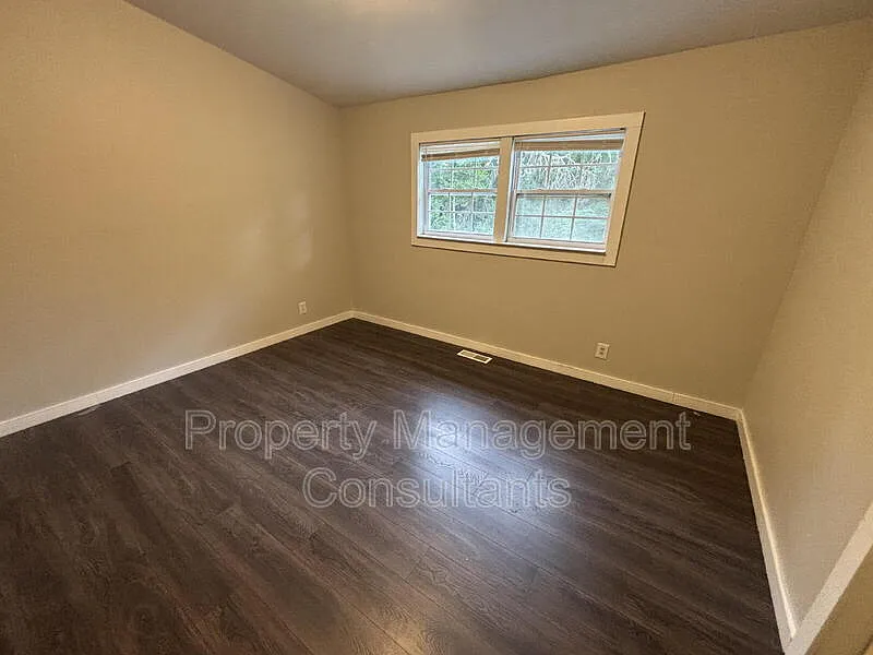 2 bed, 1.0 bath, 1000 sqft, $975 — Photo 4