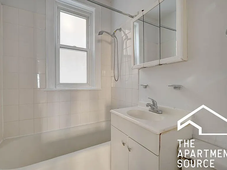 4426 N Kenneth Ave #3A — Photo 9