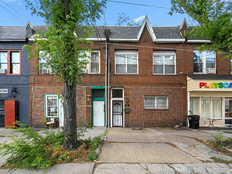 219 Mallory Ave #3 — Photo 1