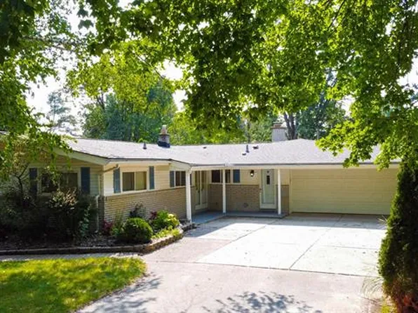 15910 Thirty Mile Rd, Ray, MI 48096