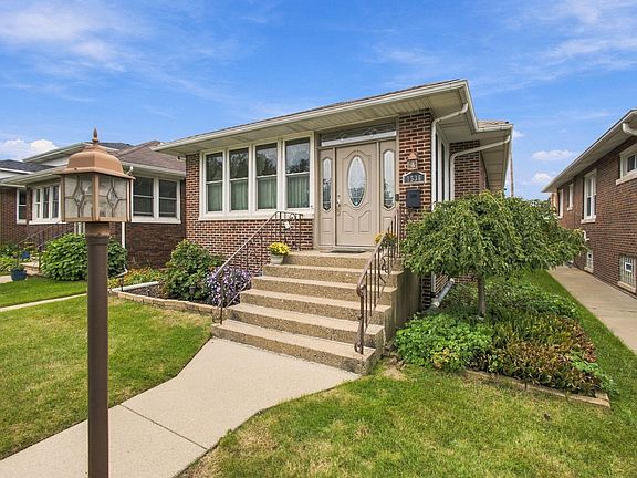 2nd image of 1536 Brown Ave