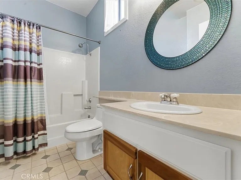 539 Wayland Ct — Photo 25