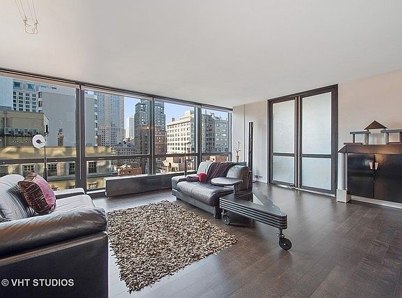 3rd image of 910 N Lake Shore Dr APT 1720