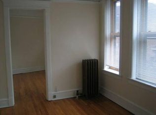 719 W Oakdale Ave #1, Chicago, IL 60657