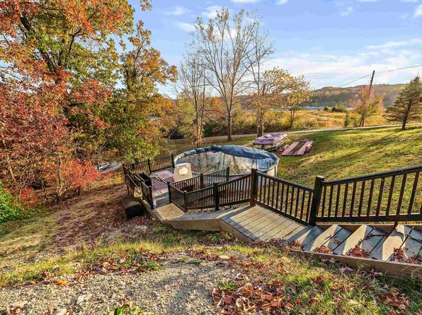 10423 Riekert Dr, Ashland, KY 41102