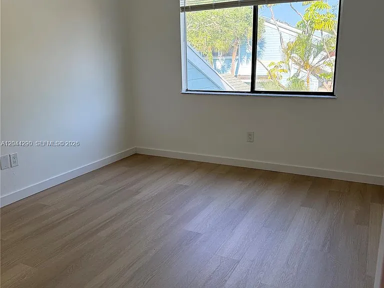 1808 Runners Way #1808 — Photo 15