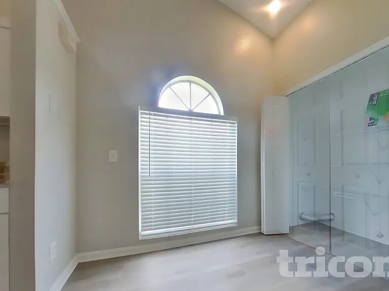 1021 Whittier Cir — Photo 5