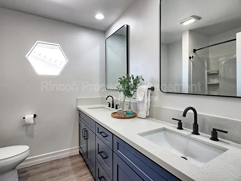 2585 Warbler Ave — Photo 8