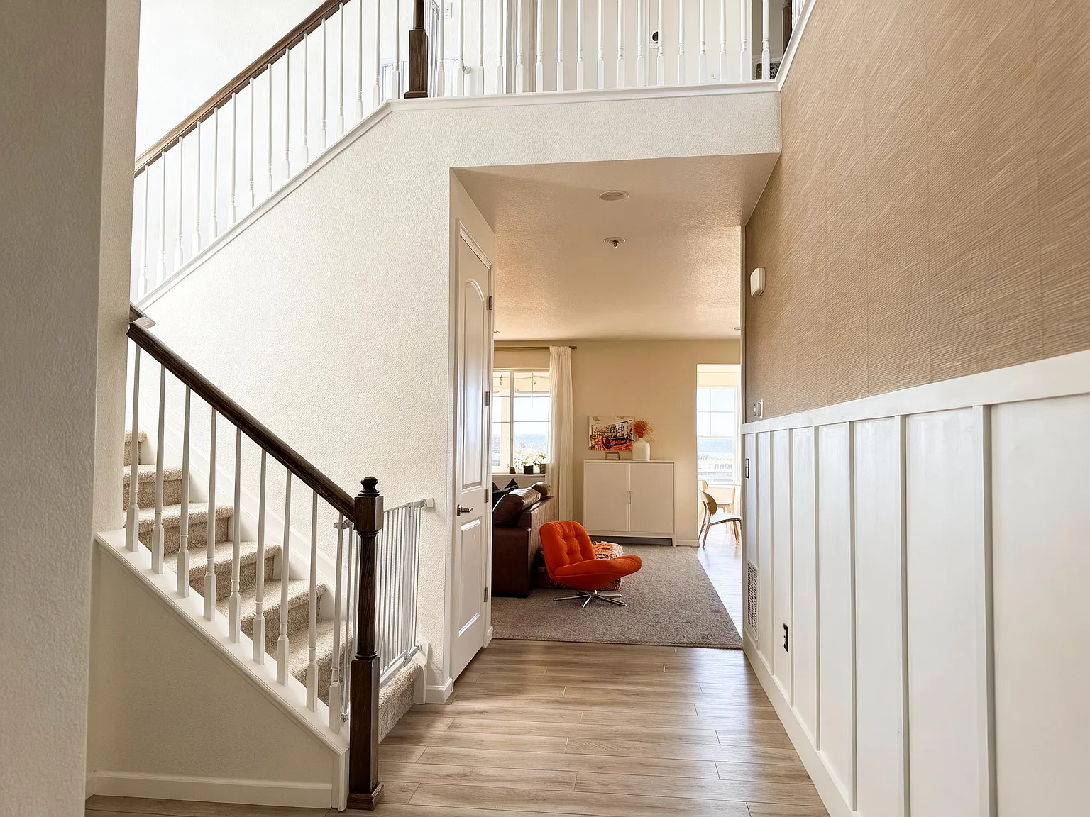 5 bed, 4485 sqft, $4,050 — Photo 2