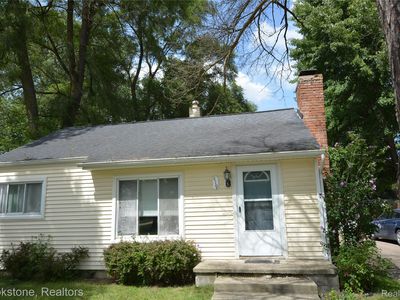 419 E Glass Rd, Ortonville, MI, 48462