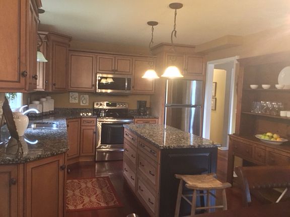 Custom kitchen granite 