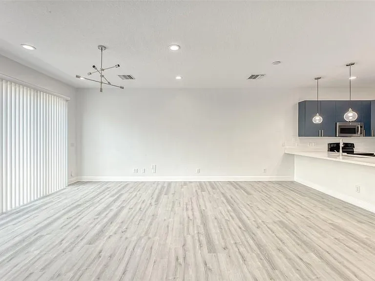 502 SW 4th Ave #1 — Photo 7