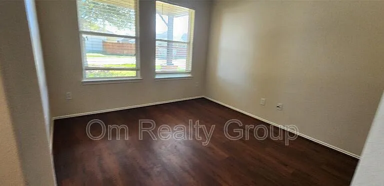 315 Sunset Colony Dr — Photo 2