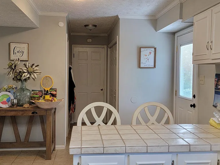 Pettigrew Dr — Photo 15