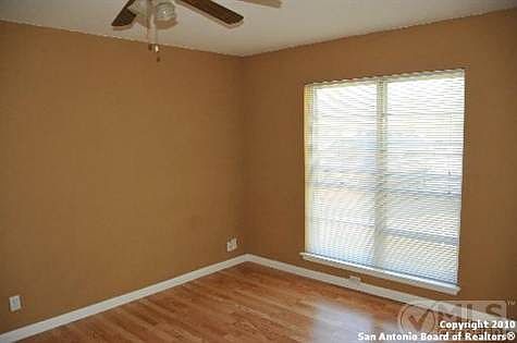 2nd image of 1242 Edris Dr